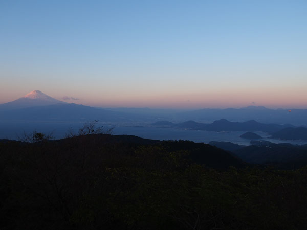 達磨山