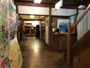 下田　金谷旅館の日帰り温泉に行く　館内はレトロな雰囲気