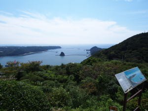 寝姿山山頂景色